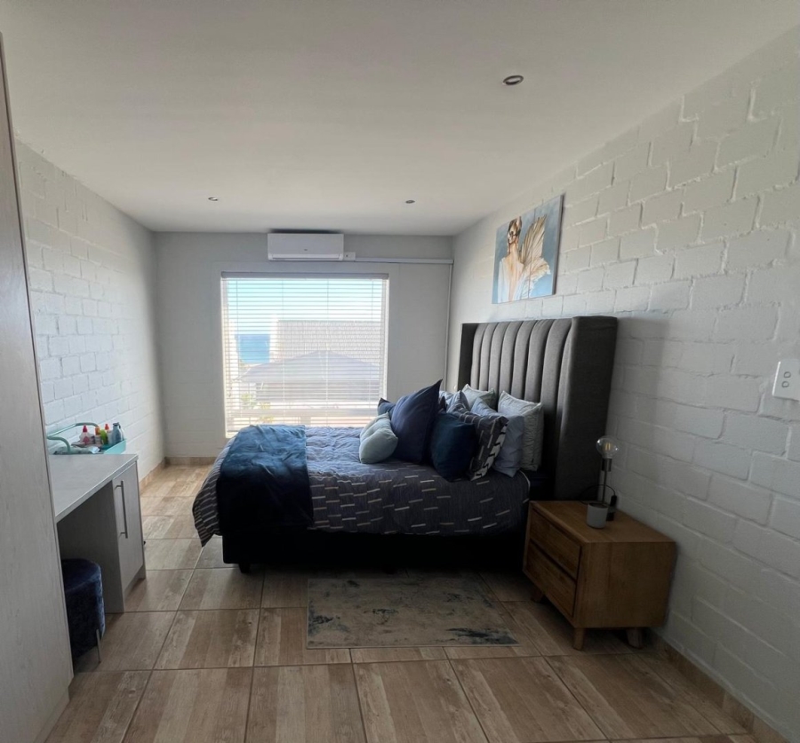 4 Bedroom Property for Sale in Da Gama Bay Western Cape